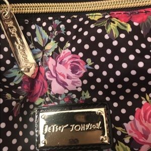 Betsey Johnson Bags - Betsey Johnson floral bag Betsey Johnson Bags - Betsey Johnson floral bag